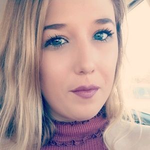 Meet your Posher, Mika